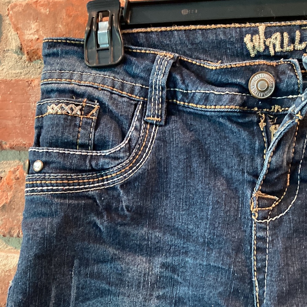 Wallflower JEANS Blue DENIM Jeans
shorts S - Picture 3 of 12